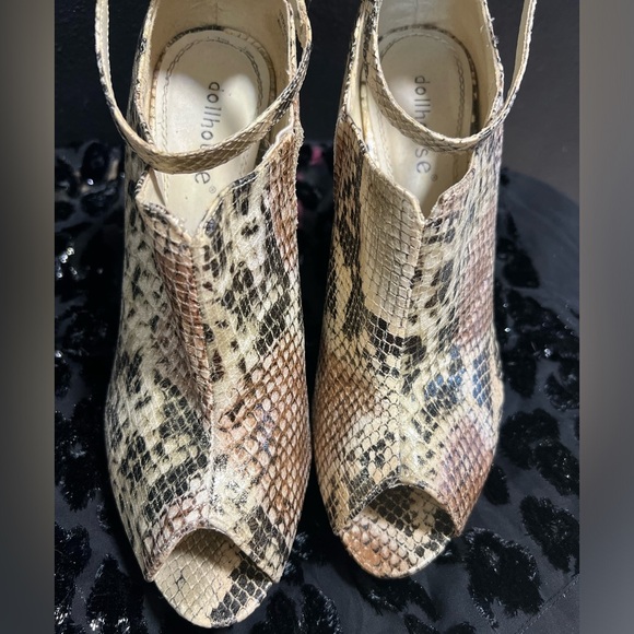 🤎🤎EUC- DOLLHOUSE VERDICT 107 METALLIC SNAKESKIN HEELS SZ 10🤎🤎 - Picture 13 of 16